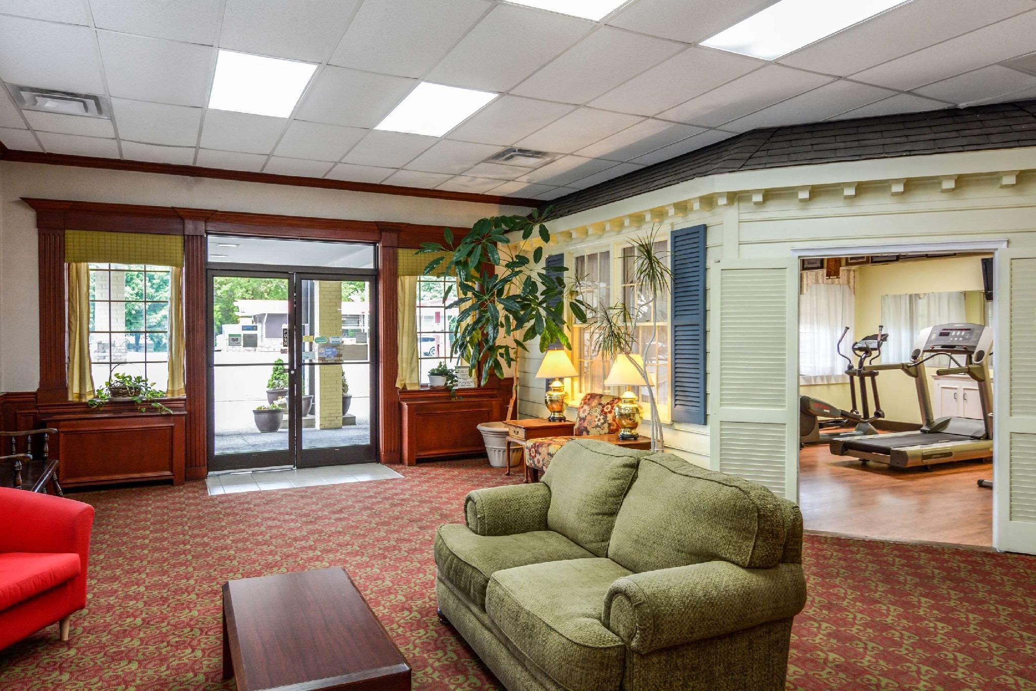 Baymont By Wyndham Front Royal Near Shenandoah National Park Hotell Exteriör bild