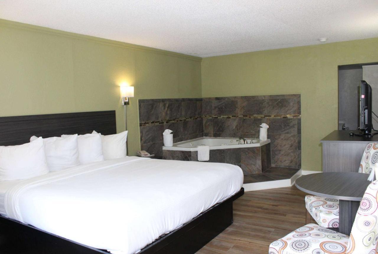 Baymont By Wyndham Front Royal Near Shenandoah National Park Hotell Exteriör bild