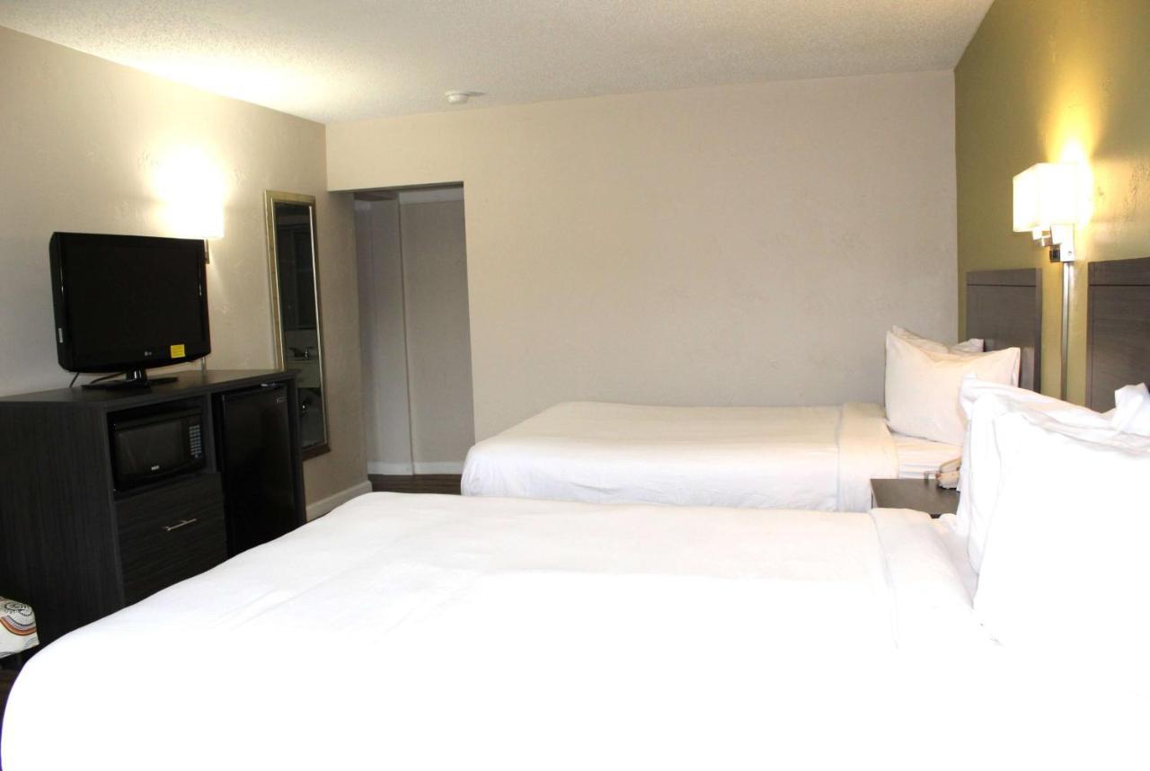 Baymont By Wyndham Front Royal Near Shenandoah National Park Hotell Exteriör bild