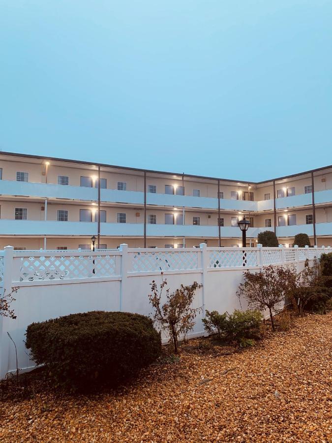 Baymont By Wyndham Front Royal Near Shenandoah National Park Hotell Exteriör bild